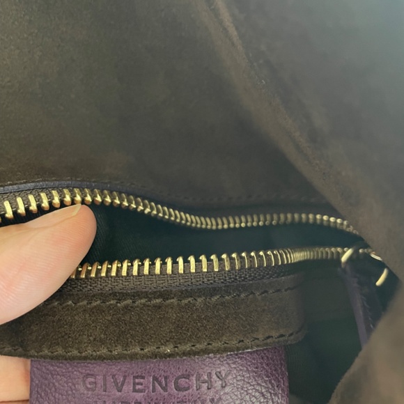 GIVENCHY Nightingale Large Shopper Tote in Eggplant color - Picture 5 of 15
